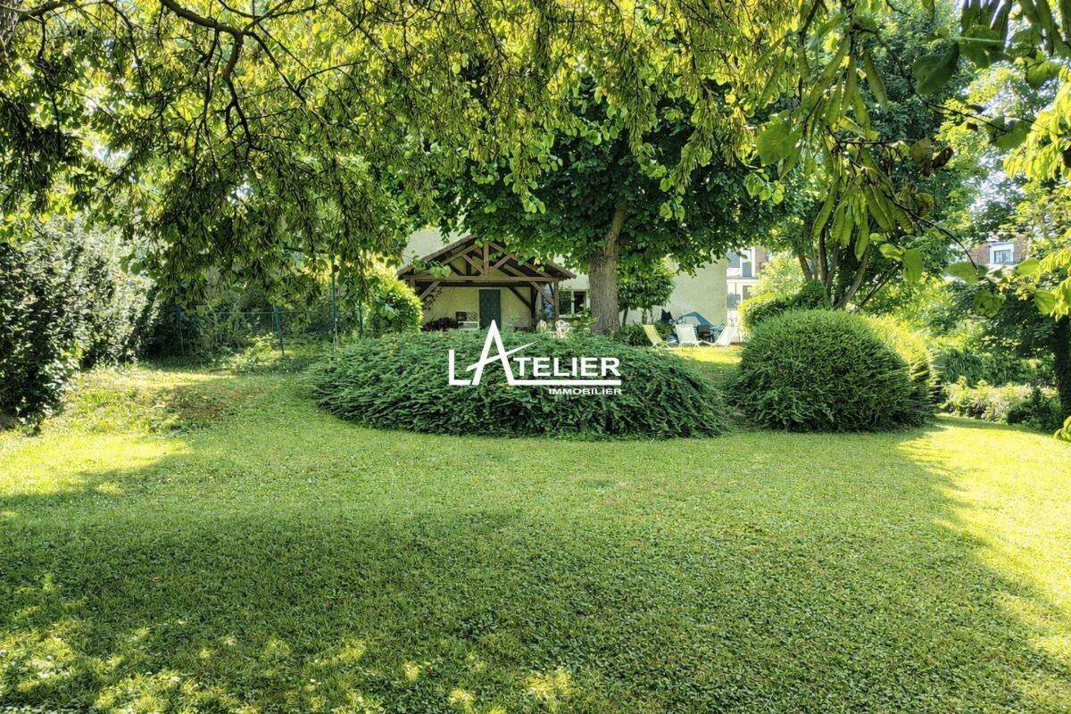 Terrain à SAINT-GERMAIN-EN-LAYE