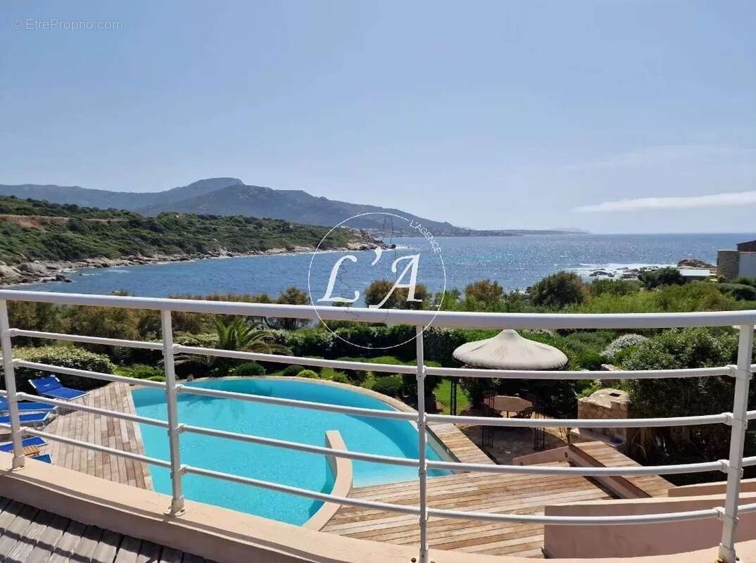 Villa pieds dans l’eau avec vue mer à 3 km d’Ile-Rousse - photo 3