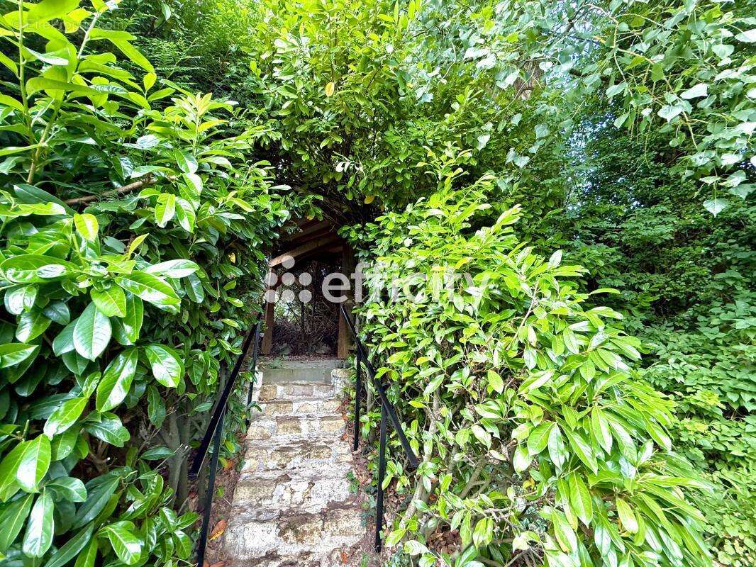 Maison 246 m² à Merlieux-Et-Fouquerolles  - photo 21