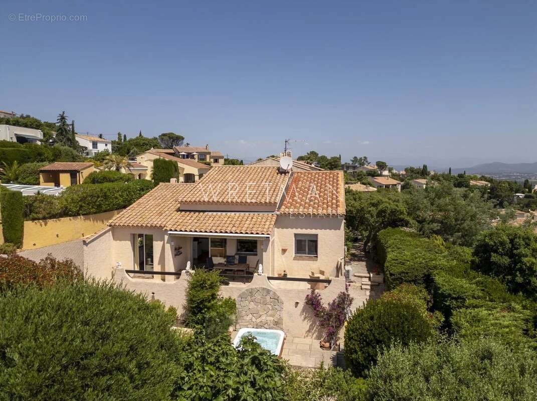 Maison à FREJUS