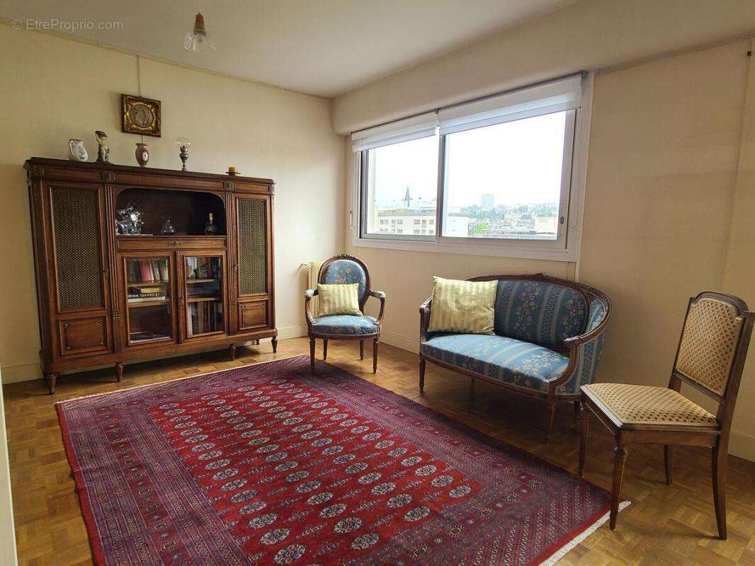 Appartement à RUEIL-MALMAISON