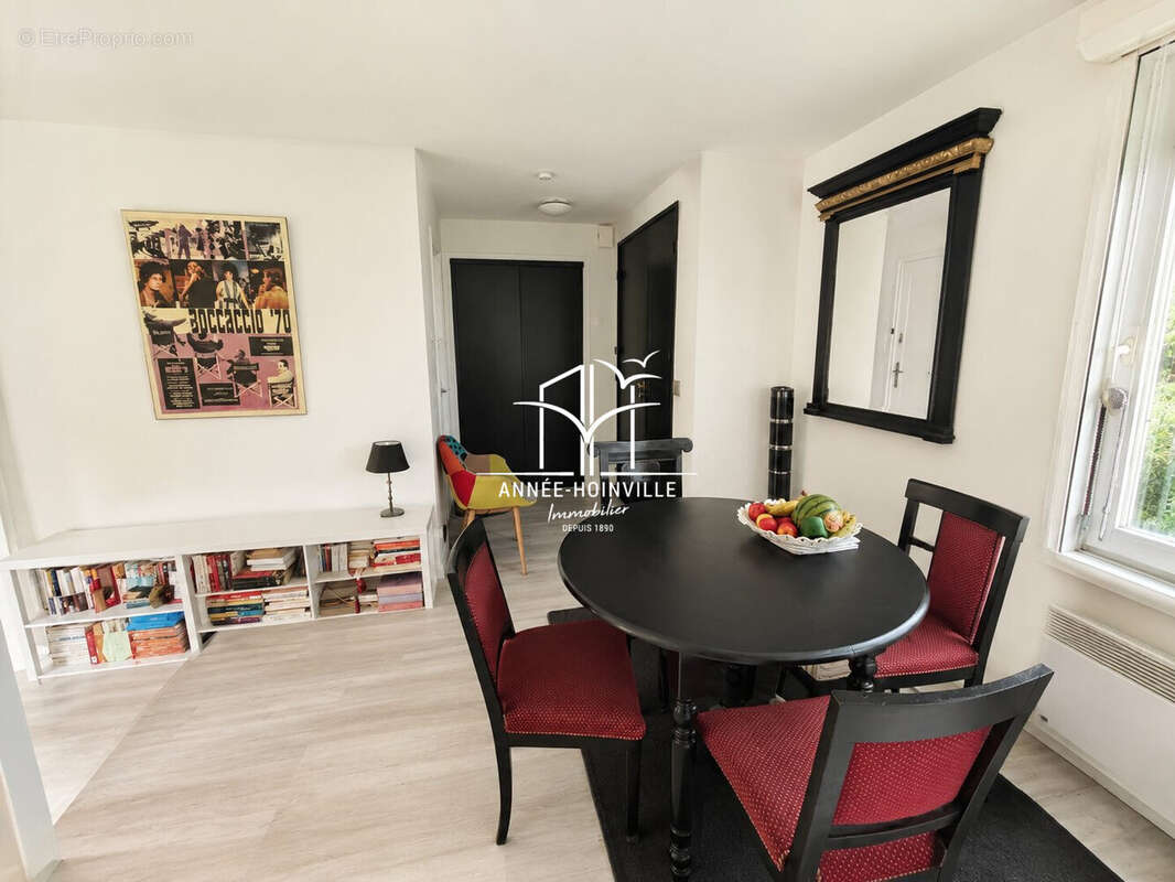 Appartement à TOURGEVILLE