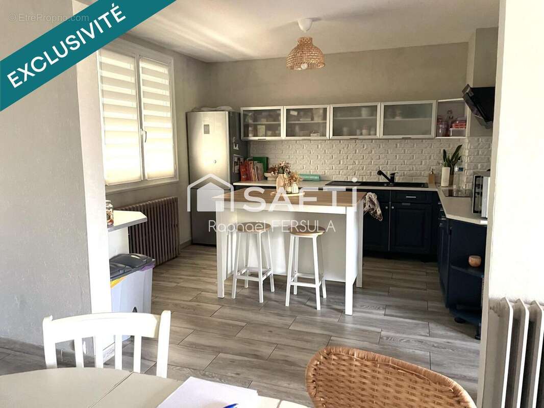 Maison 100 m² à Castres  - photo 3