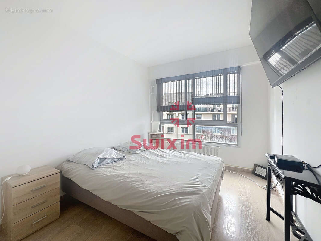 Appartement à COURBEVOIE