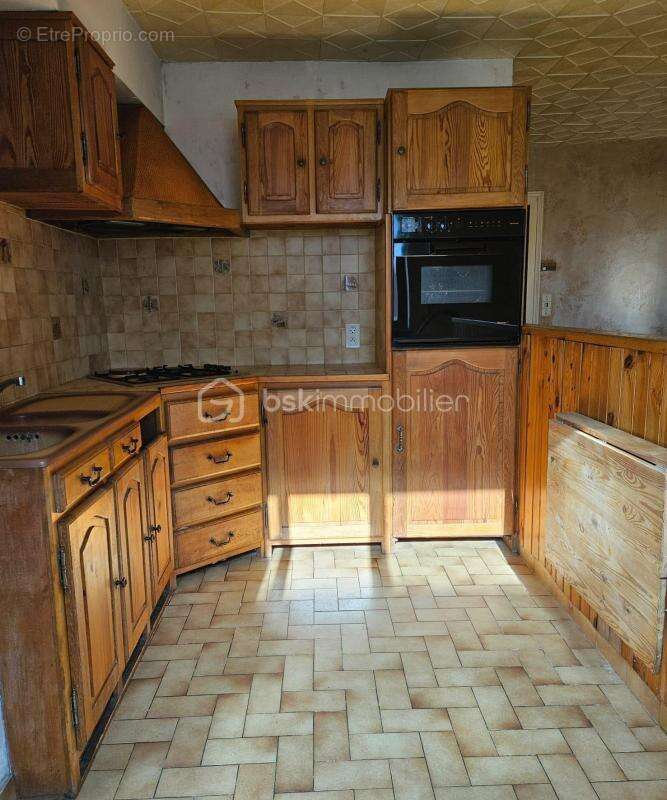 À SAISIR – Maison au calme avec fort potentiel à seulement 6 km de Clamecy 58500 ! - photo 4