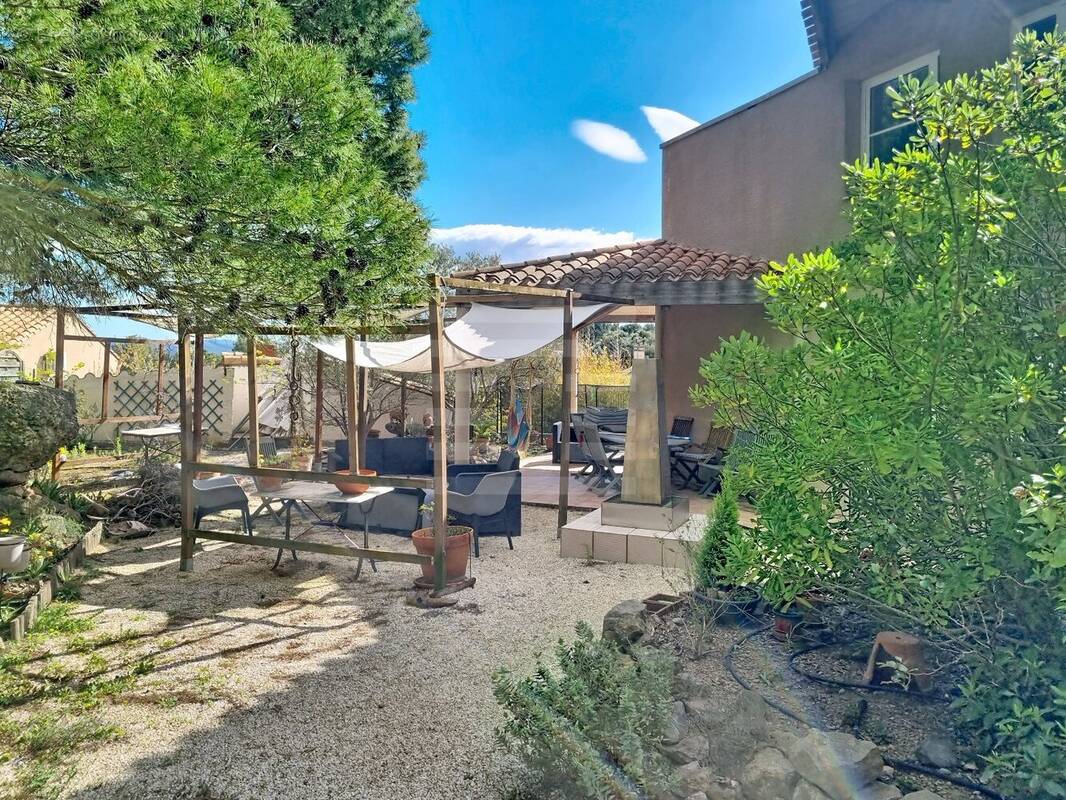 Maison à LEZIGNAN-CORBIERES
