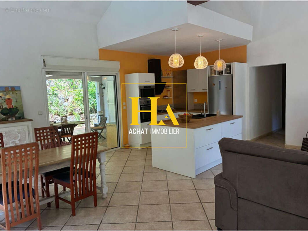 Maison à SAINT-PIERRE