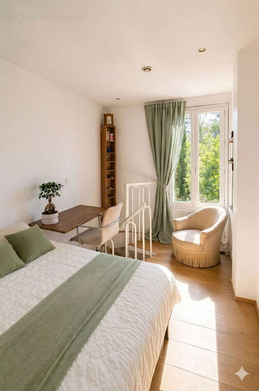 Maison à PARIS-20E