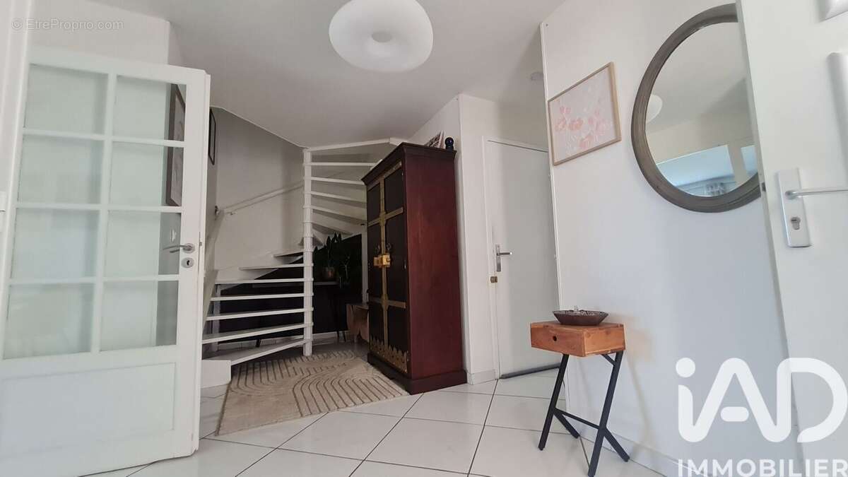Photo 5 - Maison à REIMS