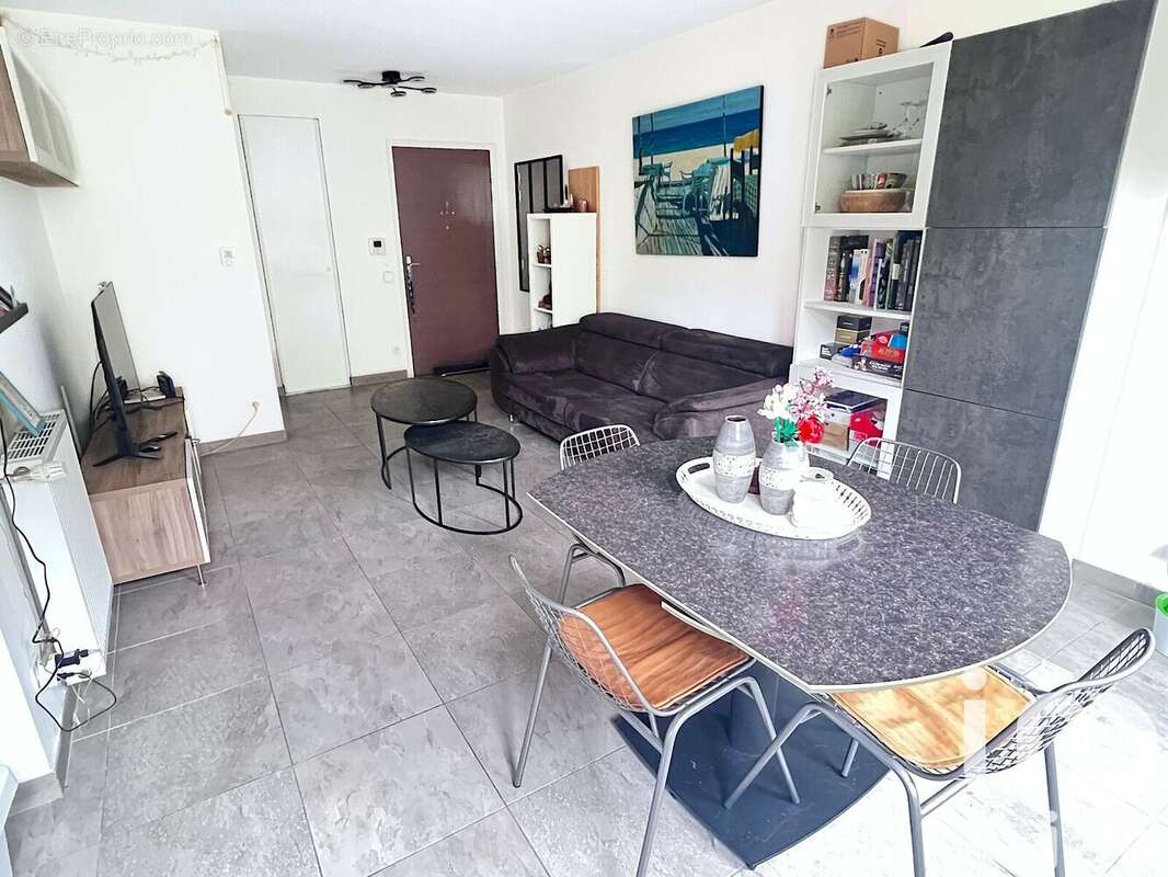 Appartement 61 m² à Villeneuve-Saint-Denis  - photo 4