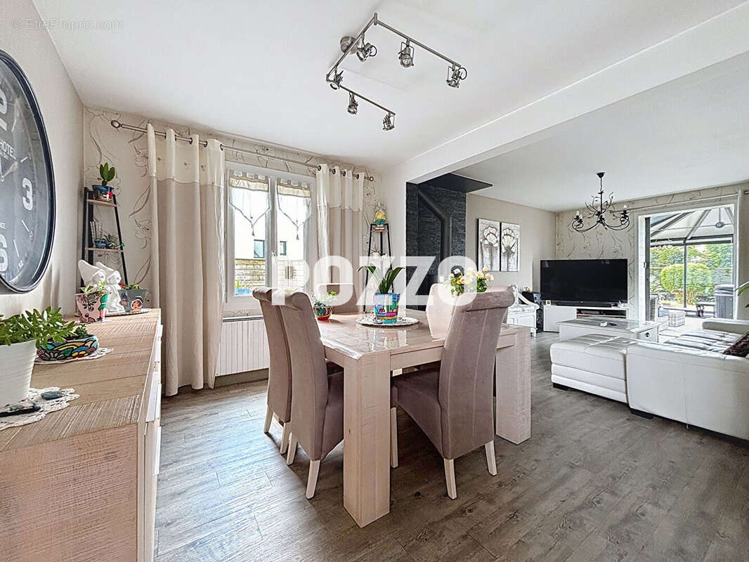 Maison à BRICQUEVILLE-LA-BLOUETTE