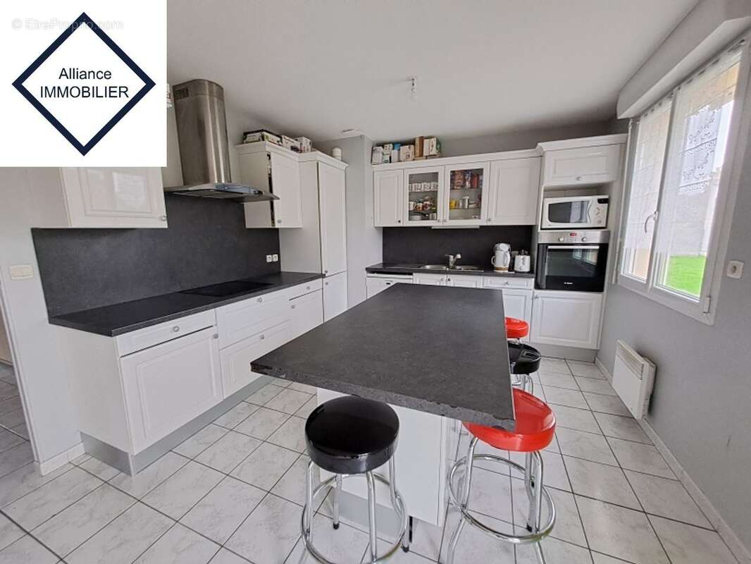 Maison à MONTAUBAN-DE-BRETAGNE