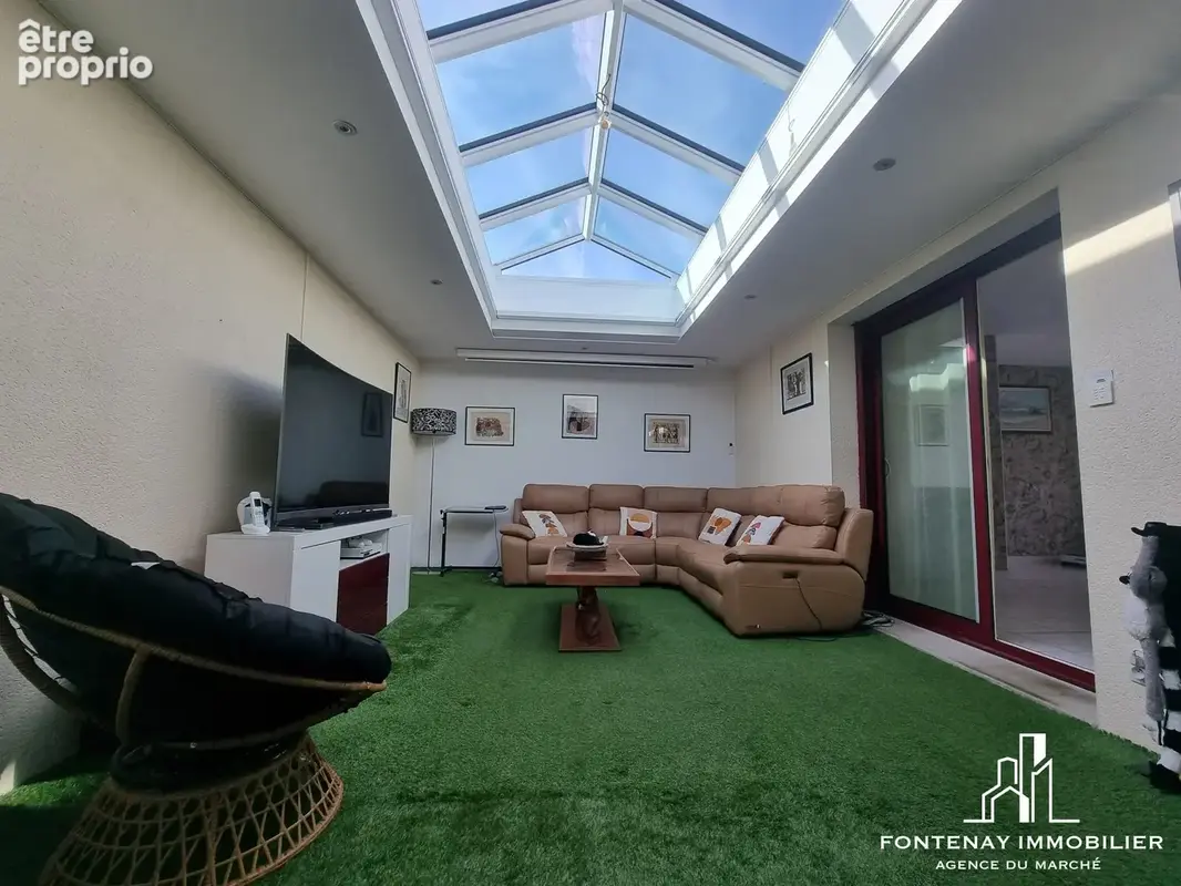 Maison 6 pièces 111 m² à vendre à Fontenay-Le-Comte (85200) - photo 7