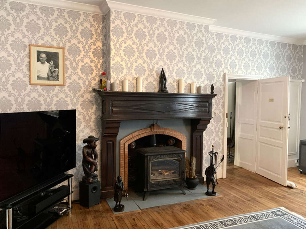 Maison à CHAMPAGNE-MOUTON