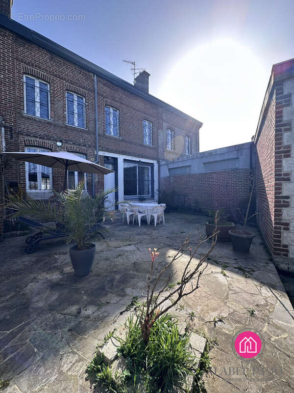 Maison à LIEU-SAINT-AMAND