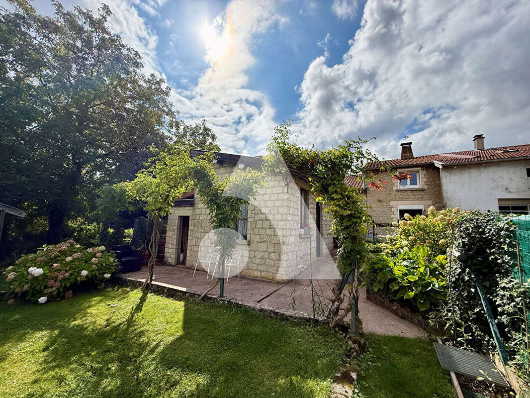 Maison à BRAUVILLIERS