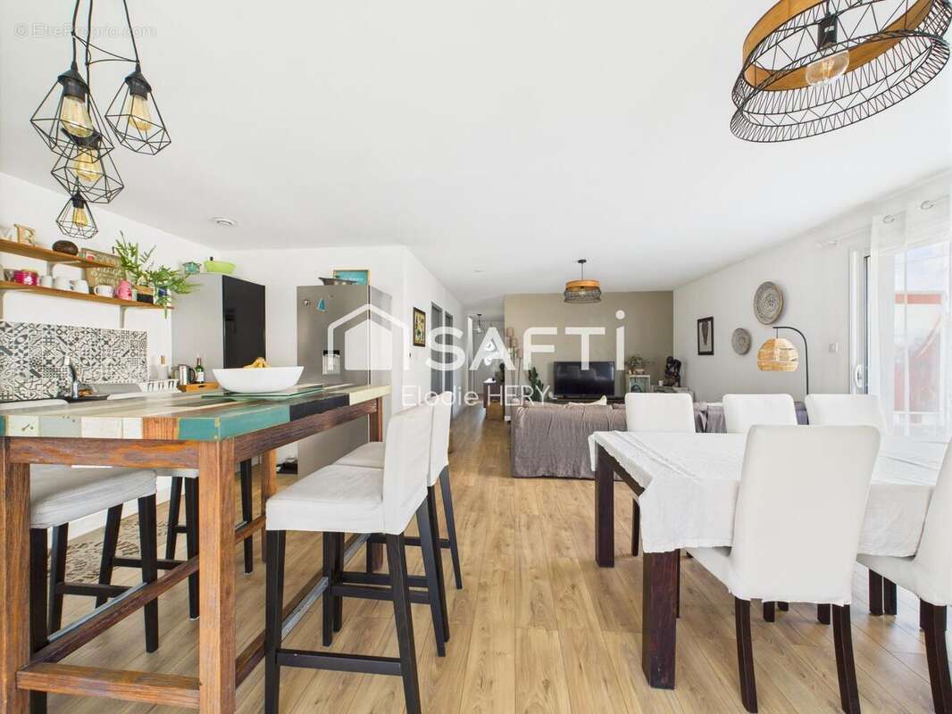 Photo 5 - Maison à PAREMPUYRE