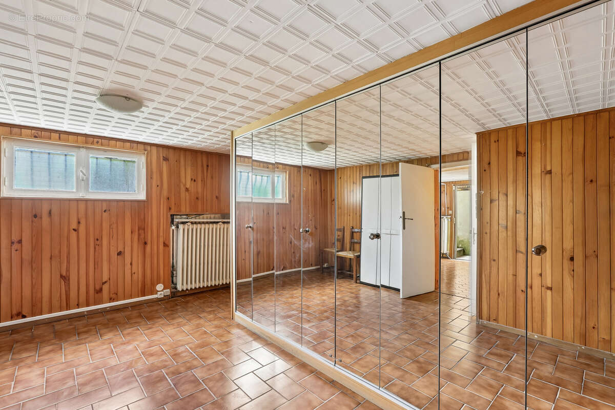 Maison à SAVIGNY-SUR-ORGE