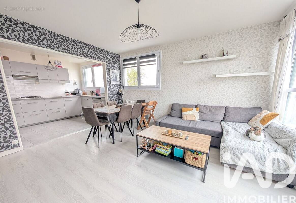 Photo 1 - Appartement à FLEURY-LES-AUBRAIS