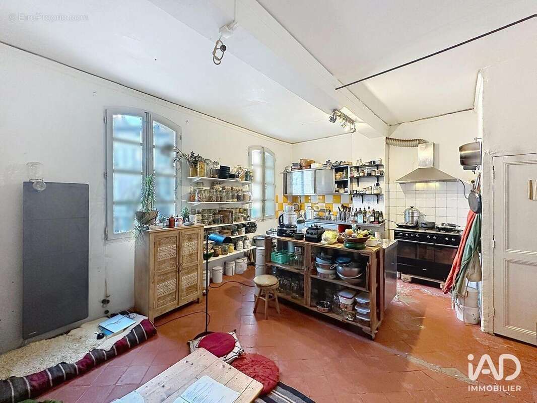 Photo 3 - Commerce à VILLENEUVE-LES-AVIGNON