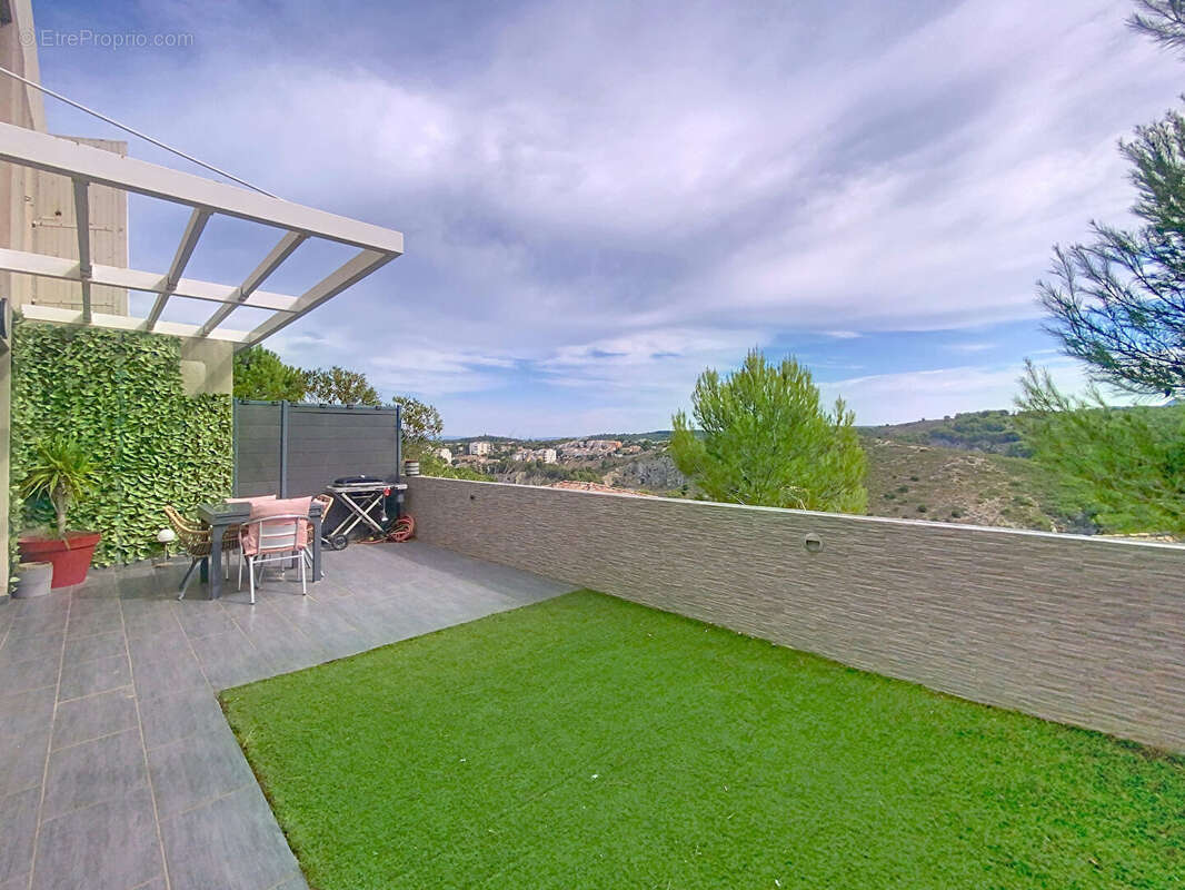 Appartement à SEPTEMES-LES-VALLONS