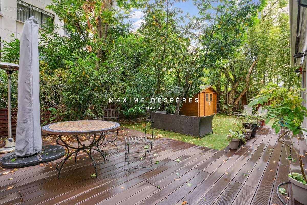 Appartement à NEUILLY-SUR-SEINE