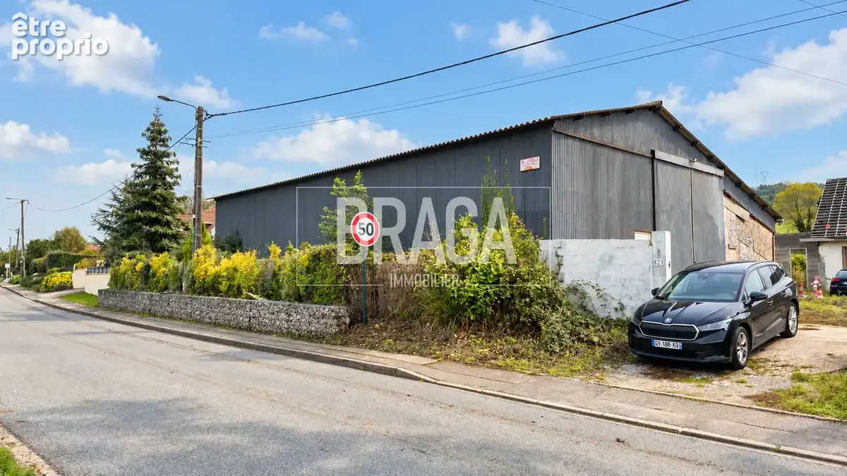 Hangar 300m2 - photo 1
