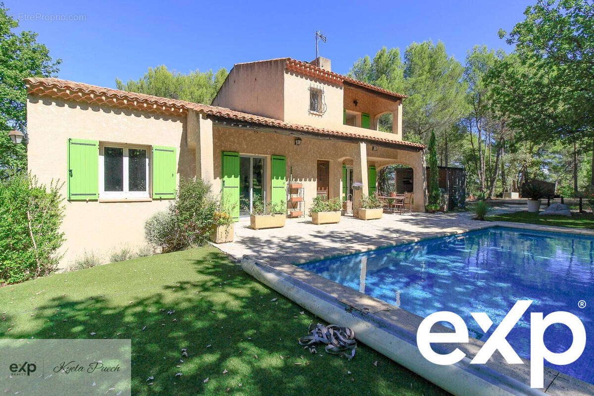 Maison à PEYROLLES-EN-PROVENCE