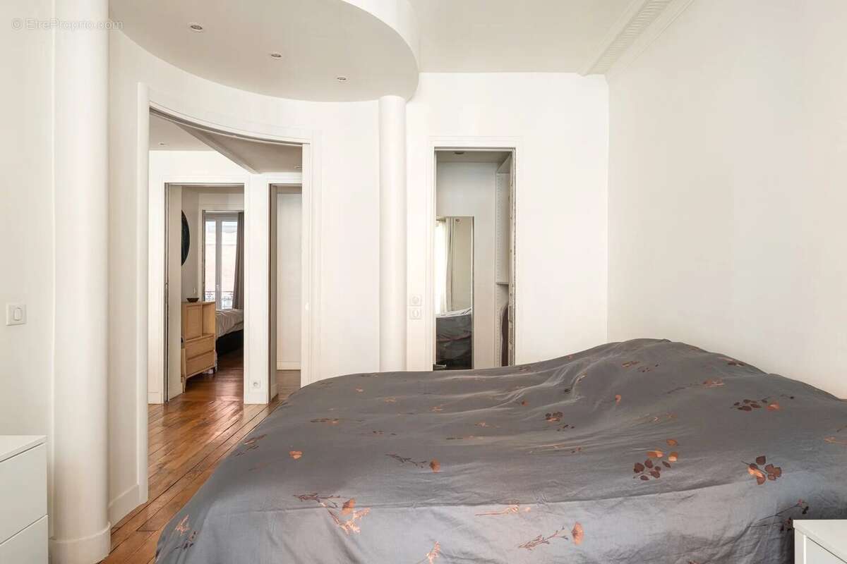 Appartement à PARIS-6E