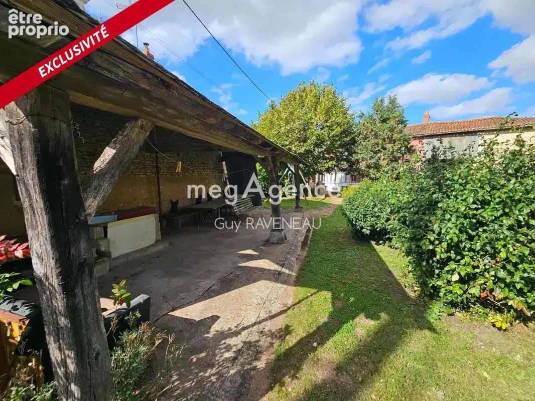 Belle longere avec 250 m² de dependances - photo 14