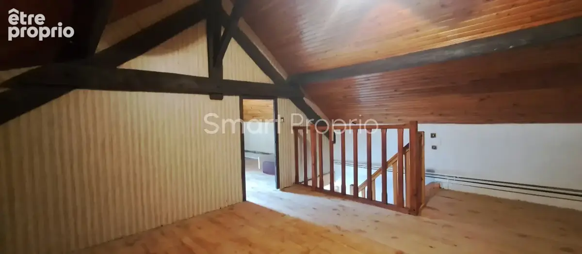 Grande maison en pierre de 208 m2 à Saint-Yzan-de-Soudiac   idéal famille ! - photo 8
