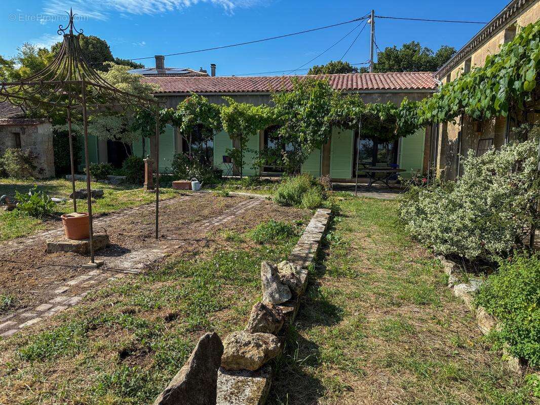 Maison en pierres - photo 9