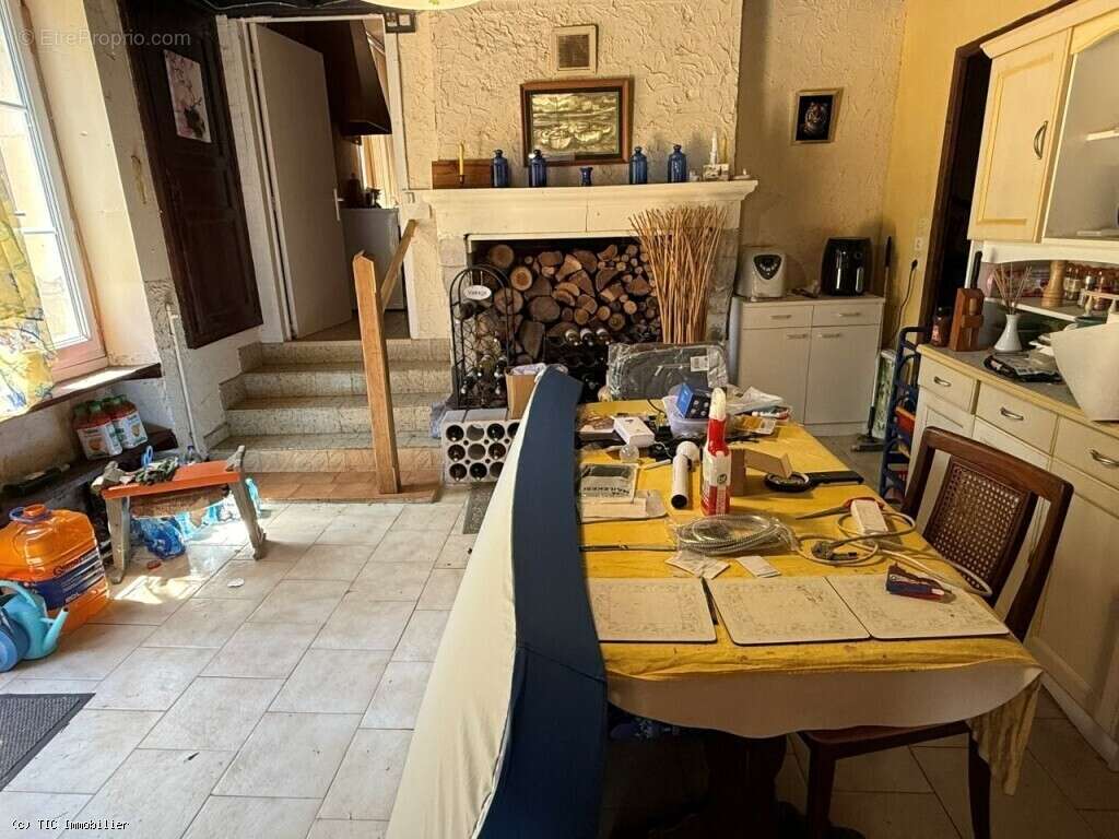 Maison de Campagne avec Piscine Intérieure entre Villefagnan et Ruffec - photo 10
