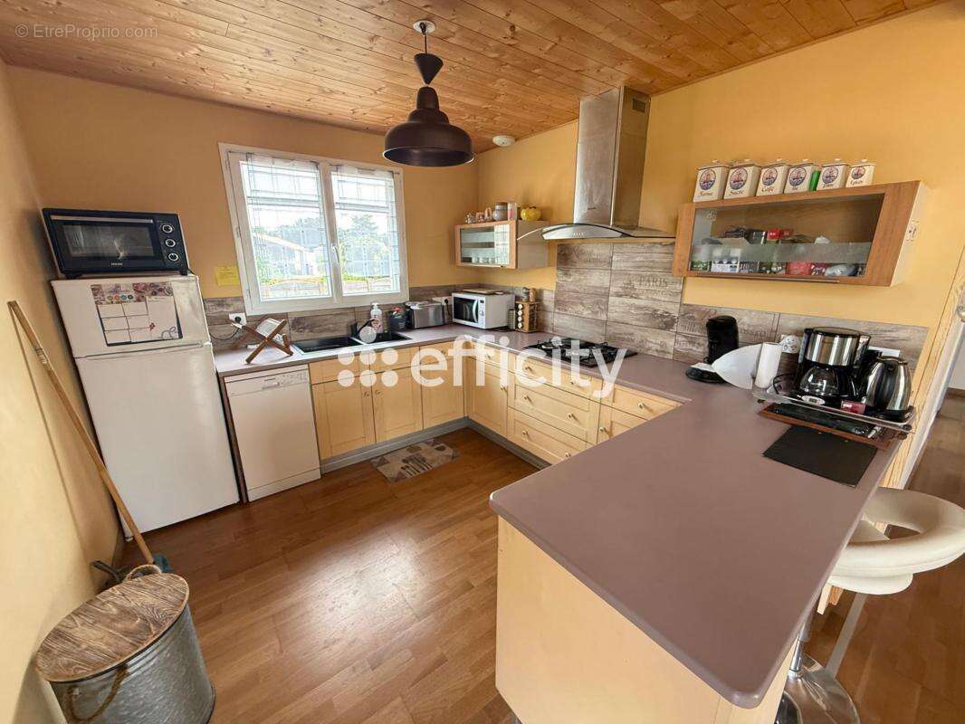 Maison 62 m² à Saint-Hilaire-La-Foret  - photo 3