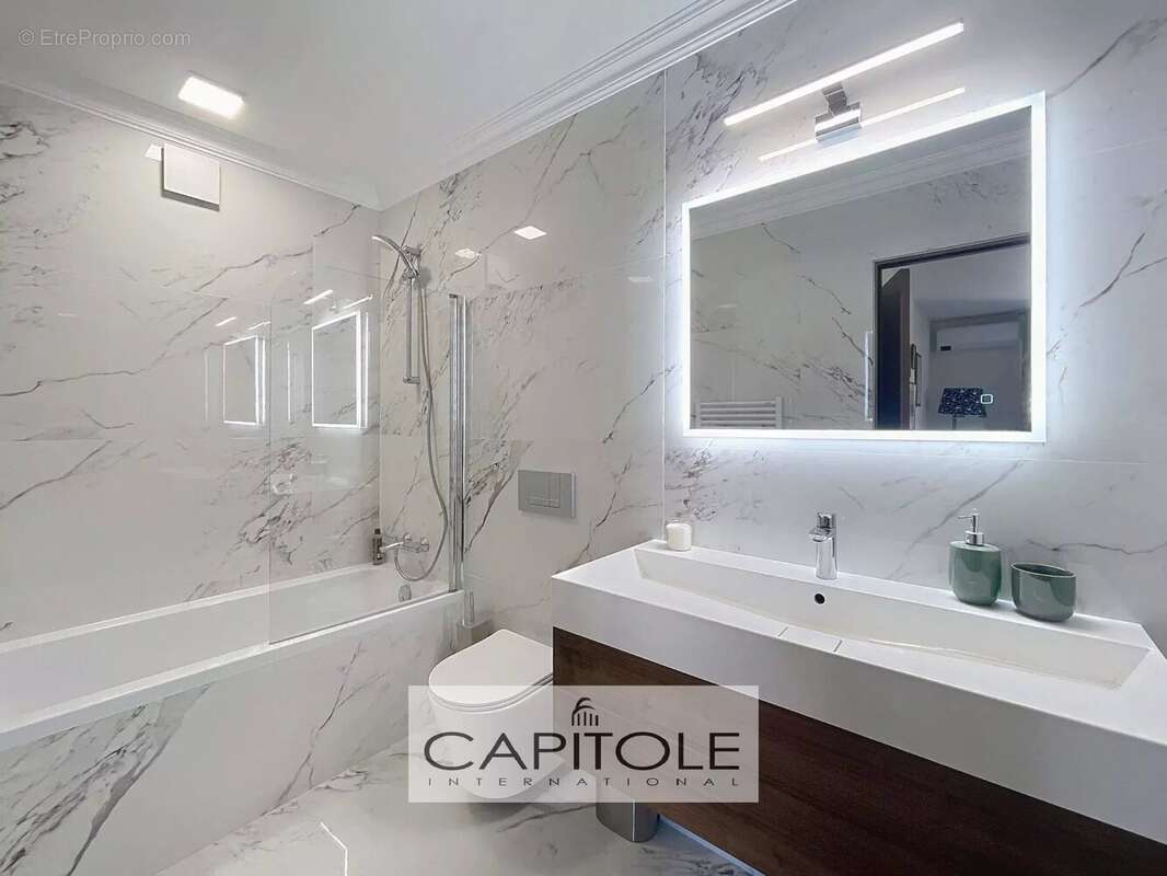 Appartement à LE CANNET