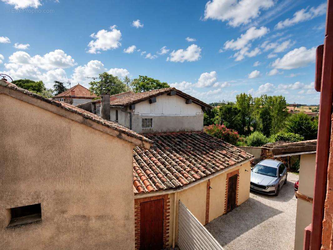 Maison 80 m2 rénovée avec annexe de 40m2 négociable - photo 16
