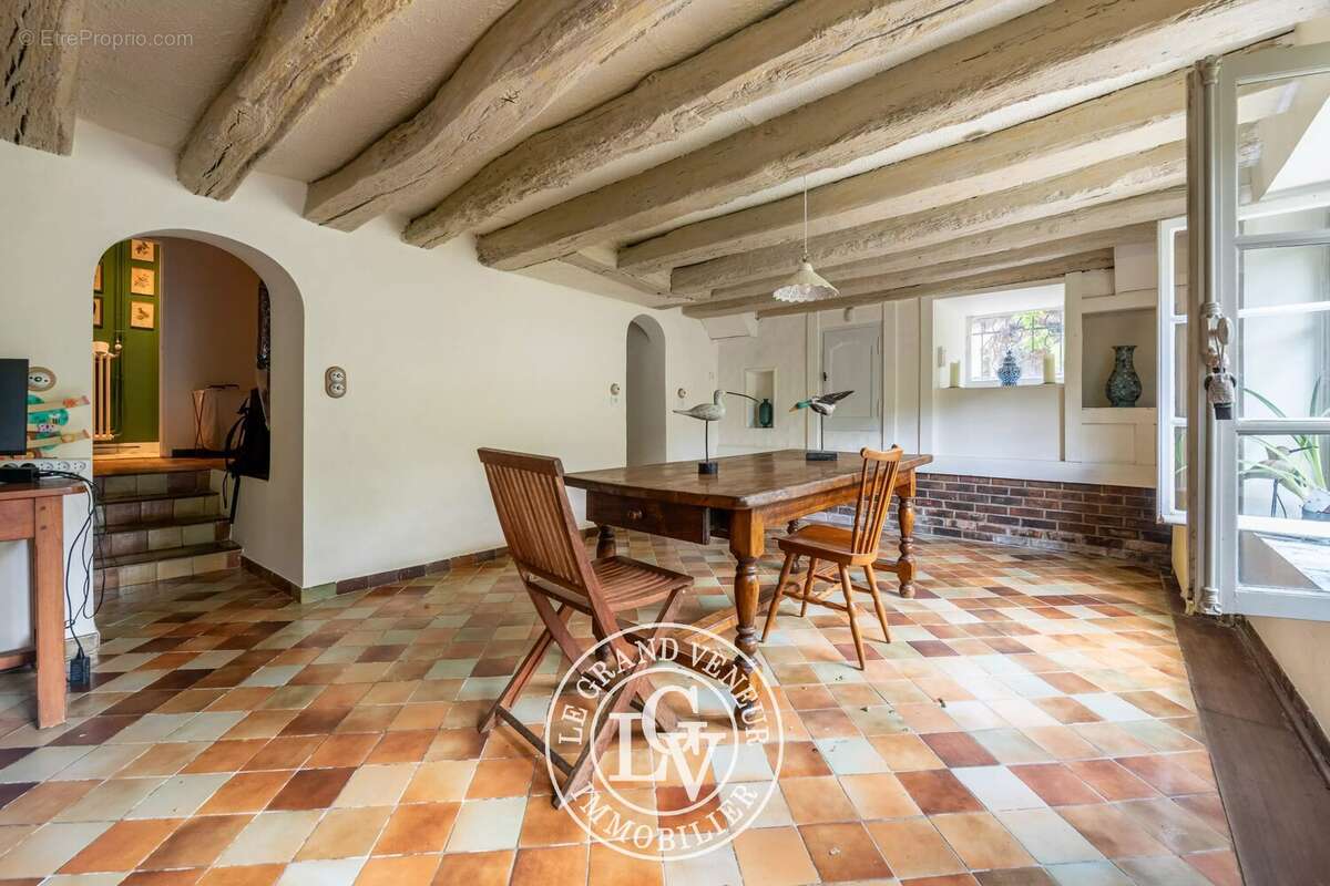 Maison à SAMOIS-SUR-SEINE