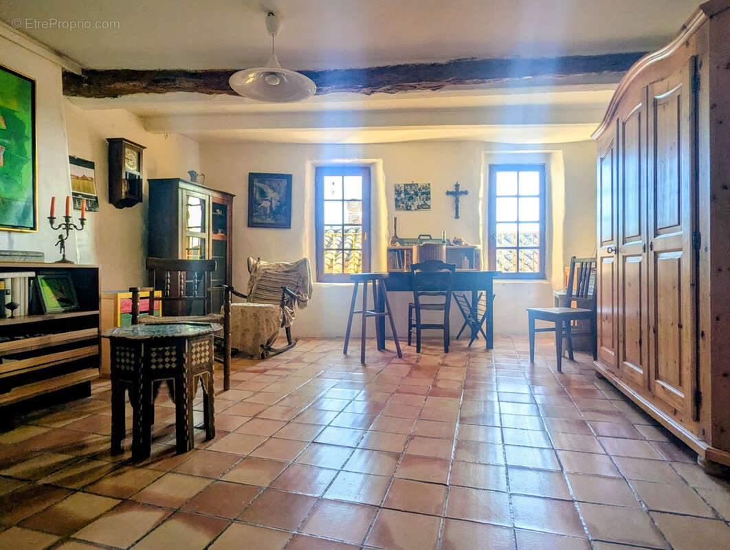 Maison à PARAZA