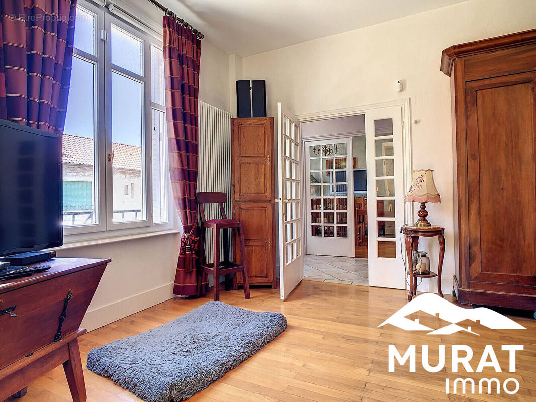 Maison à SAINT-REMY-SUR-DUROLLE