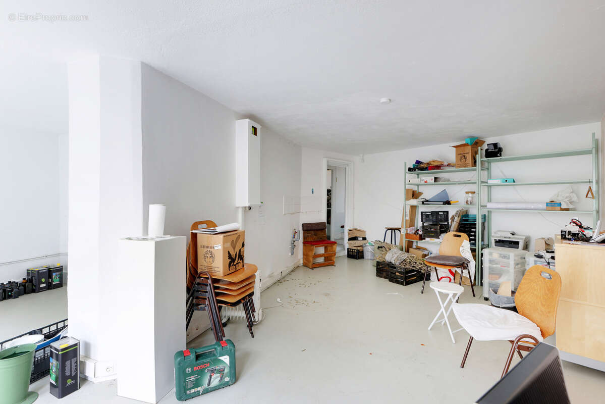 Local commercial 52m2 en trois pièces toutes activités - photo 4
