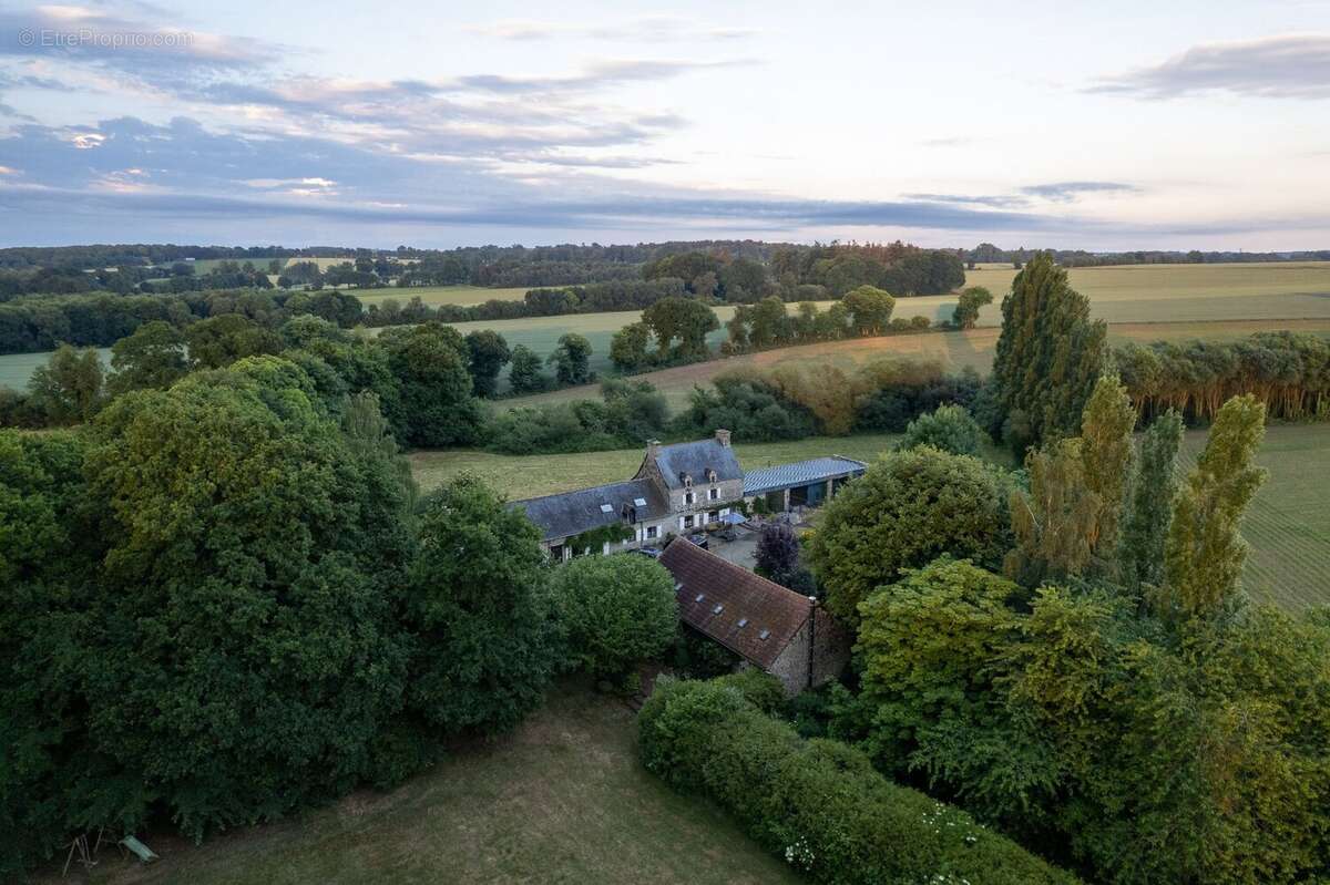 Propriété de caractère en Bretagne avec grand gîte, piscine et 1,6 hectare  résidence principale et potentiel de revenus près d - photo 30