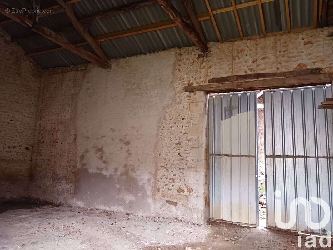 Maison 40 m² à Saint-Secondin  - photo 5