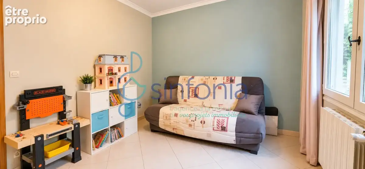 À 6 km d’Uzès  Villa familiale de 155 m2, 4 chambres, jardin arboré et piscine - photo 7