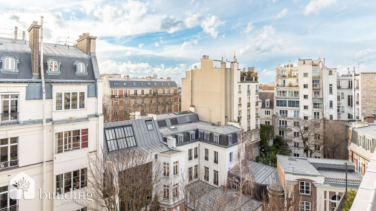 Appartement à PARIS-17E