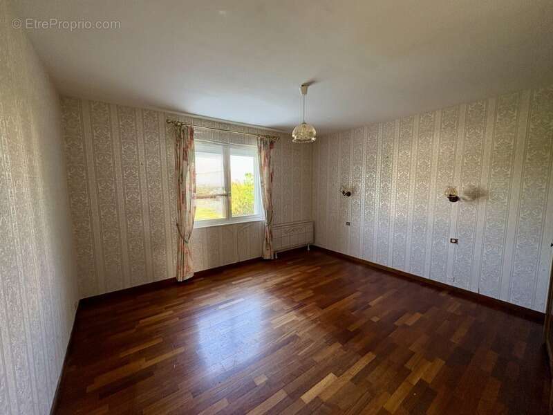 Maison à rénover avec vie de plain-pied 4 Chambres sur sous-sol dans le bourg de SAINT-VIGOR-D'YMONVILLE (76430) - photo 21