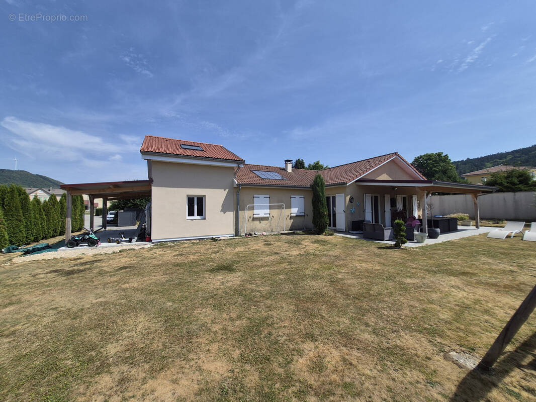 Maison à IZENAVE