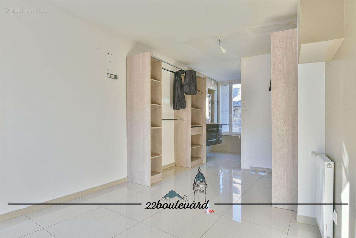 Appartement à BRIVE-LA-GAILLARDE
