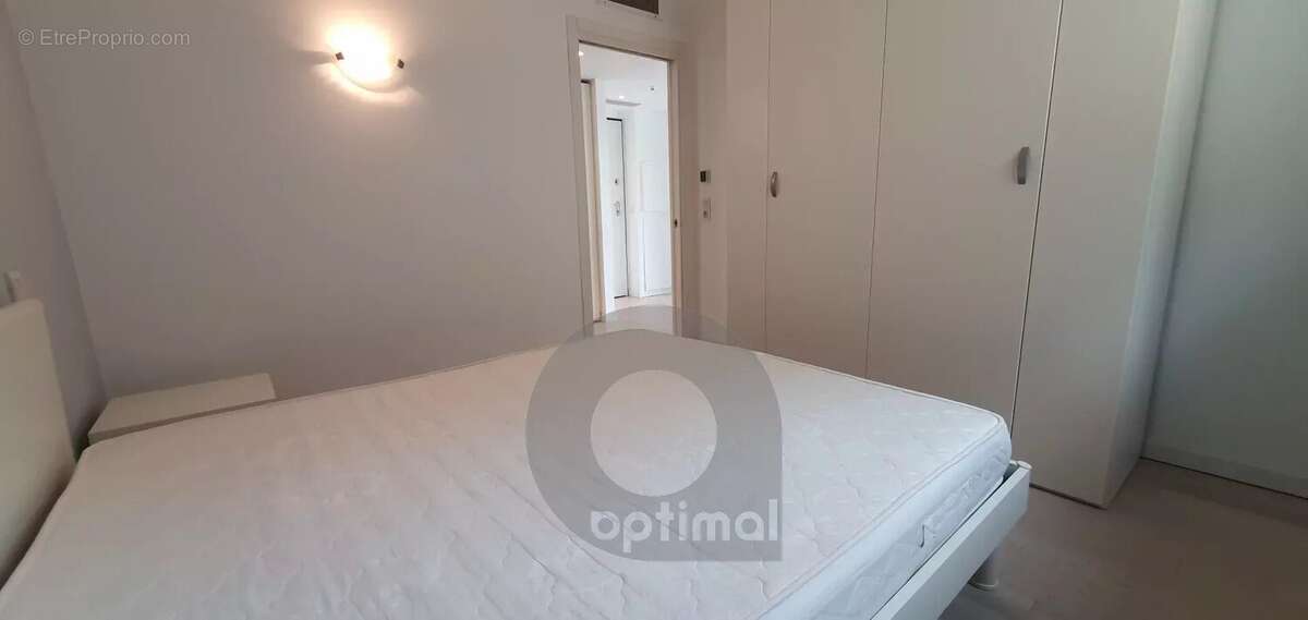 Appartement à ROQUEBRUNE-CAP-MARTIN