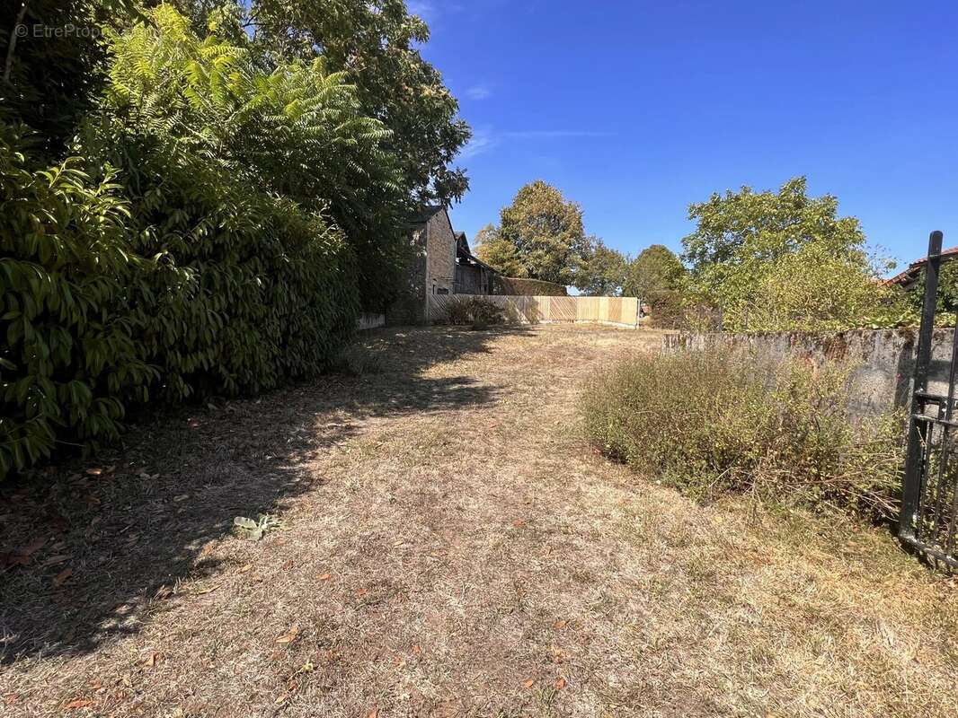 Maison à TAIZE-AIZIE