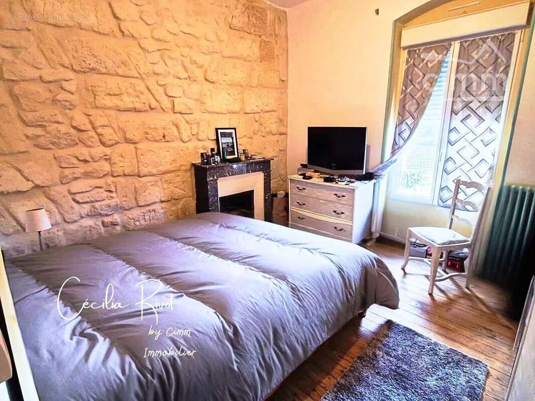 Appartement à SAINT-YZAN-DE-SOUDIAC